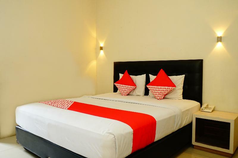 Grand Vella Hotel Pangkal Pinang Extérieur photo